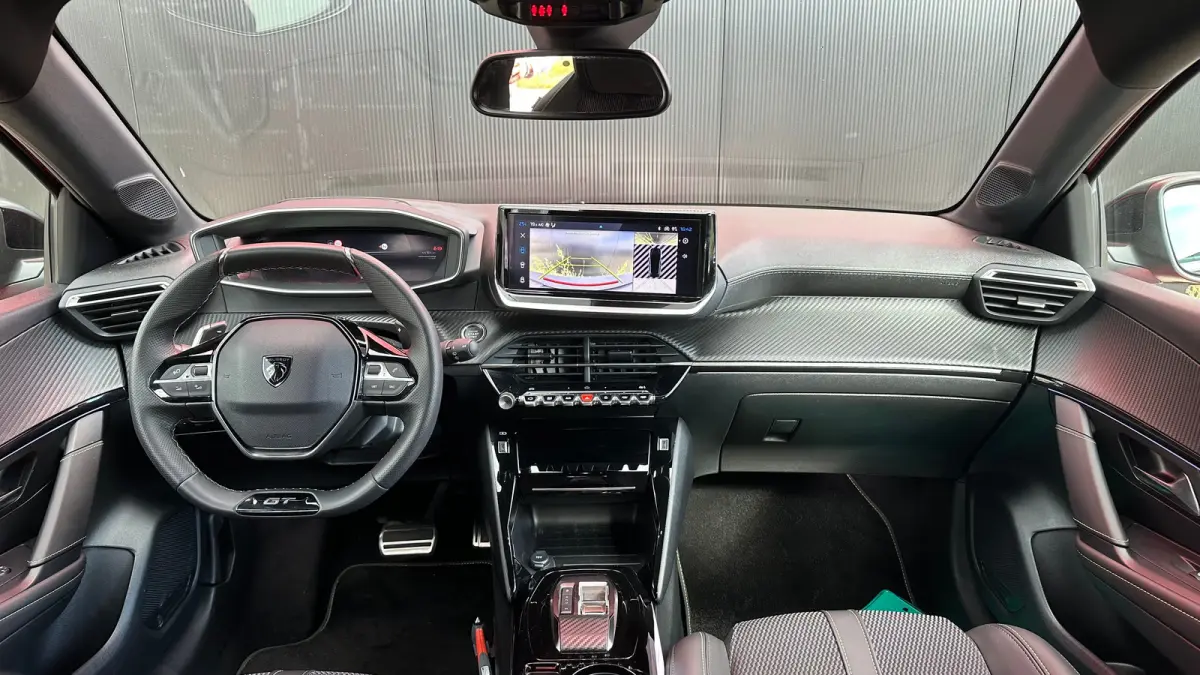 1.2 Hybrid 145 e-DCS6 GT | Navigatie | Carplay | Adaptieve Cruise | Camera | | Achteruitrijcamera | Apple Carplay/Android Auto|telefoonintegratie premium | Armsteun voor