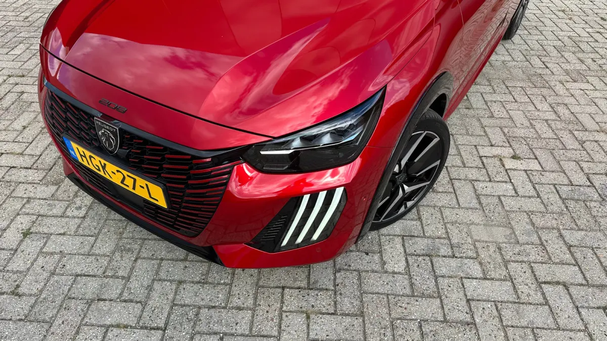 1.2 Hybrid 145 e-DCS6 GT | Navigatie | Carplay | Adaptieve Cruise | Camera | | Achteruitrijcamera | Apple Carplay/Android Auto|telefoonintegratie premium | Armsteun voor