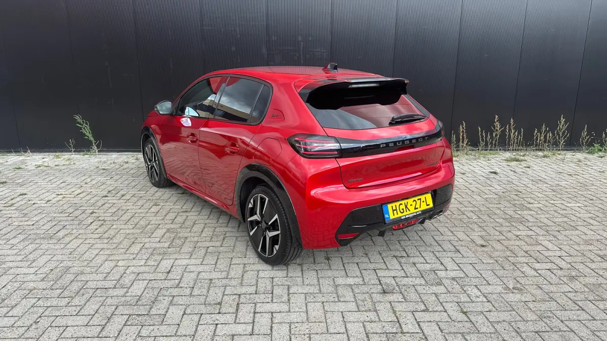 1.2 Hybrid 145 e-DCS6 GT | Navigatie | Carplay | Adaptieve Cruise | Camera | | Achteruitrijcamera | Apple Carplay/Android Auto|telefoonintegratie premium | Armsteun voor