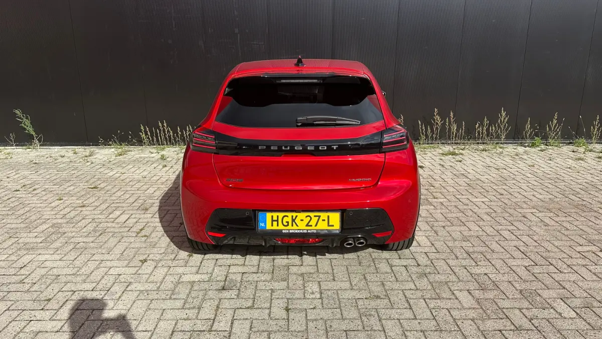 1.2 Hybrid 145 e-DCS6 GT | Navigatie | Carplay | Adaptieve Cruise | Camera | | Achteruitrijcamera | Apple Carplay/Android Auto|telefoonintegratie premium | Armsteun voor