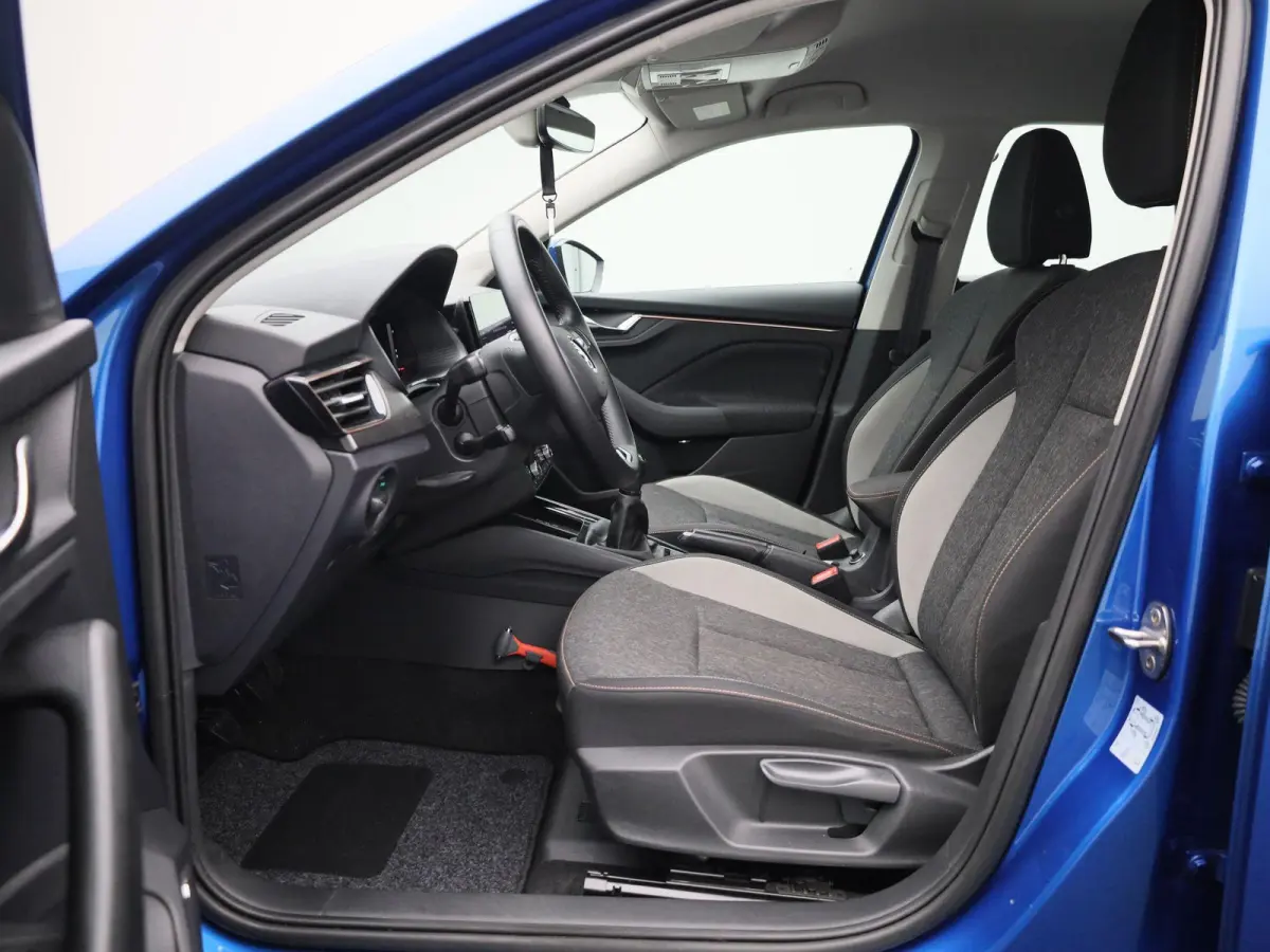 1.0 TSI Business Edition | Navigatie | Trekhaak | Apple carplay | Virtual cockpit | DAB | Stoel verwarming | Camera | Climate control | Parkeer sensoren | LED | LMV |