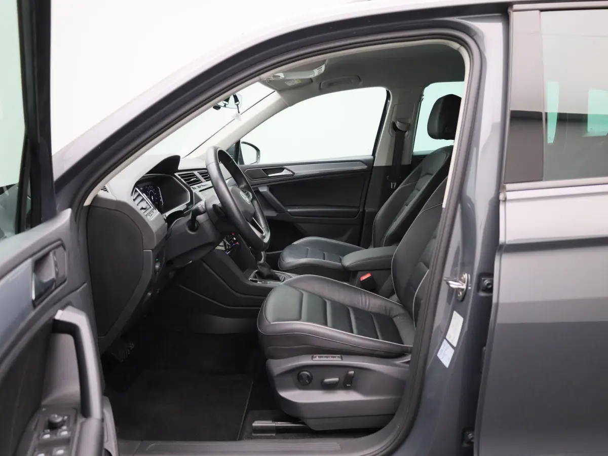 1.4 TSI eHybrid Life | Automaat | Trekhaak | DAB | Virtual cockpit | Leder | Memory seats | Stoel/Stuur verwarming |  Navigatie | Camera | Elektrische Achterklep | Climate control | Parkeer 