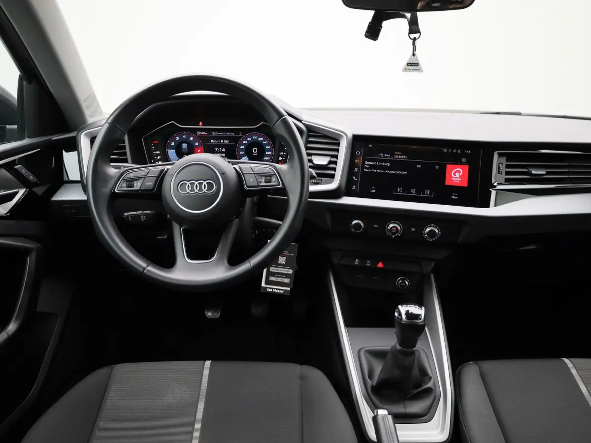 30 TFSI Advanced edition | Parkeer sensoren | Virtual cockpit | DAB | LMV | Airco | Apple carplay