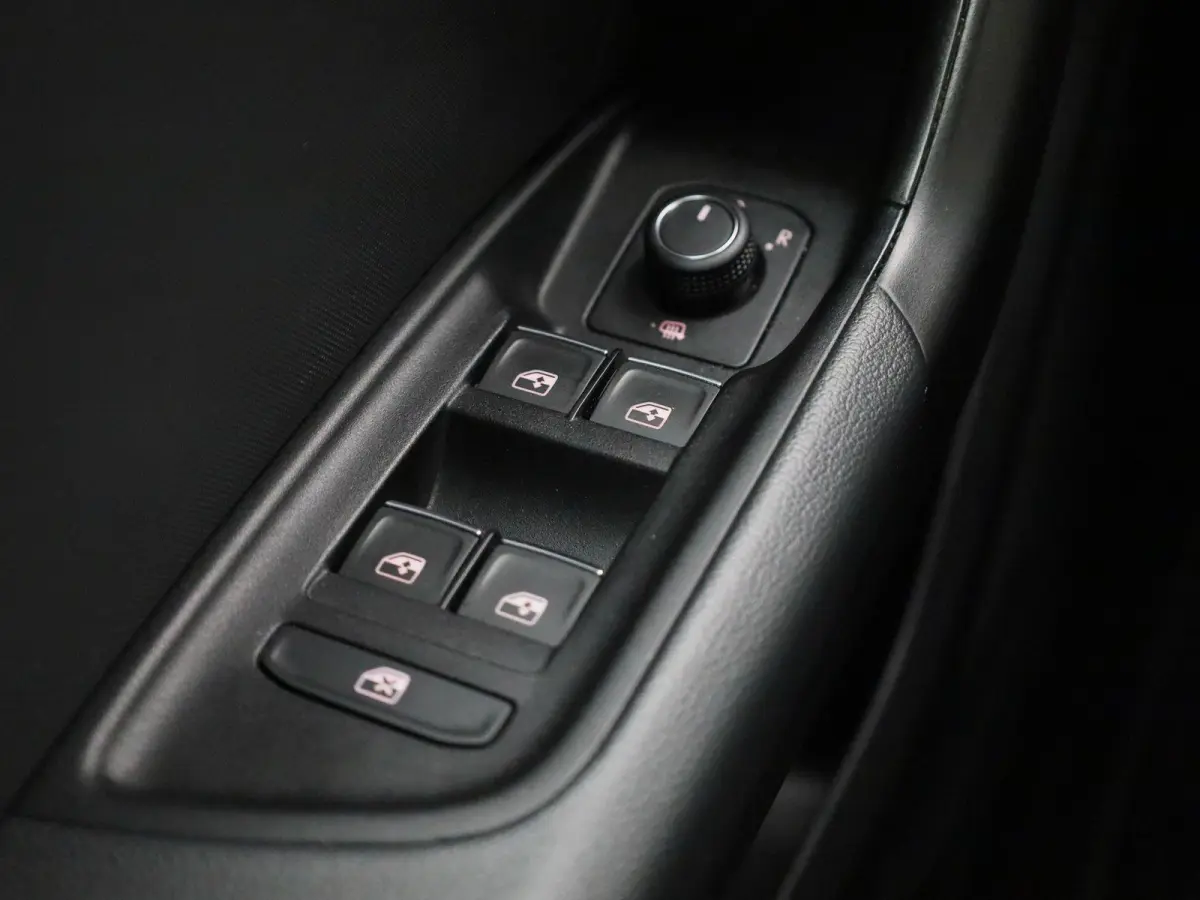 30 TFSI Advanced edition | Parkeer sensoren | Virtual cockpit | DAB | LMV | Airco | Apple carplay