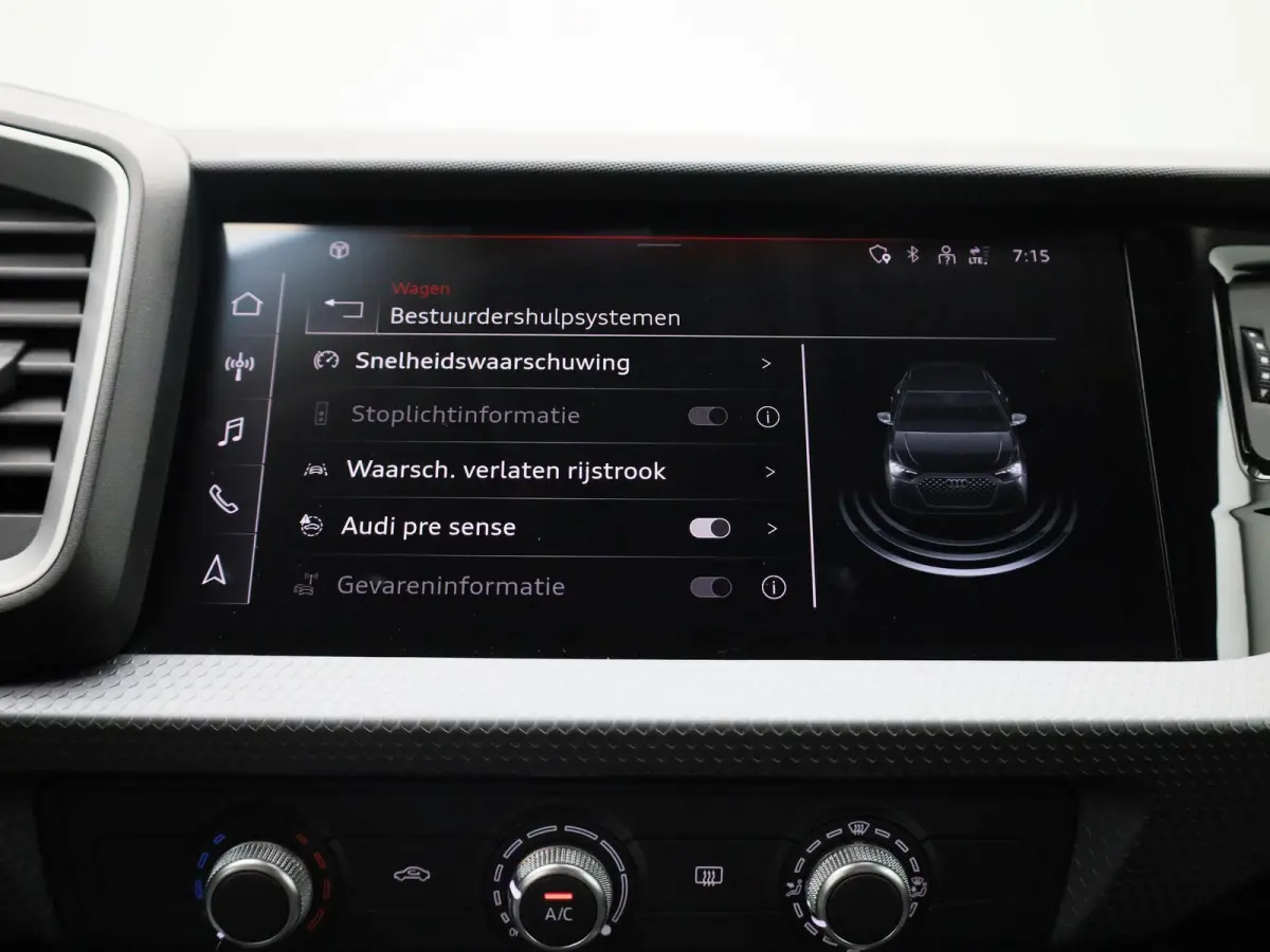30 TFSI Advanced edition | Parkeer sensoren | Virtual cockpit | DAB | LMV | Airco | Apple carplay