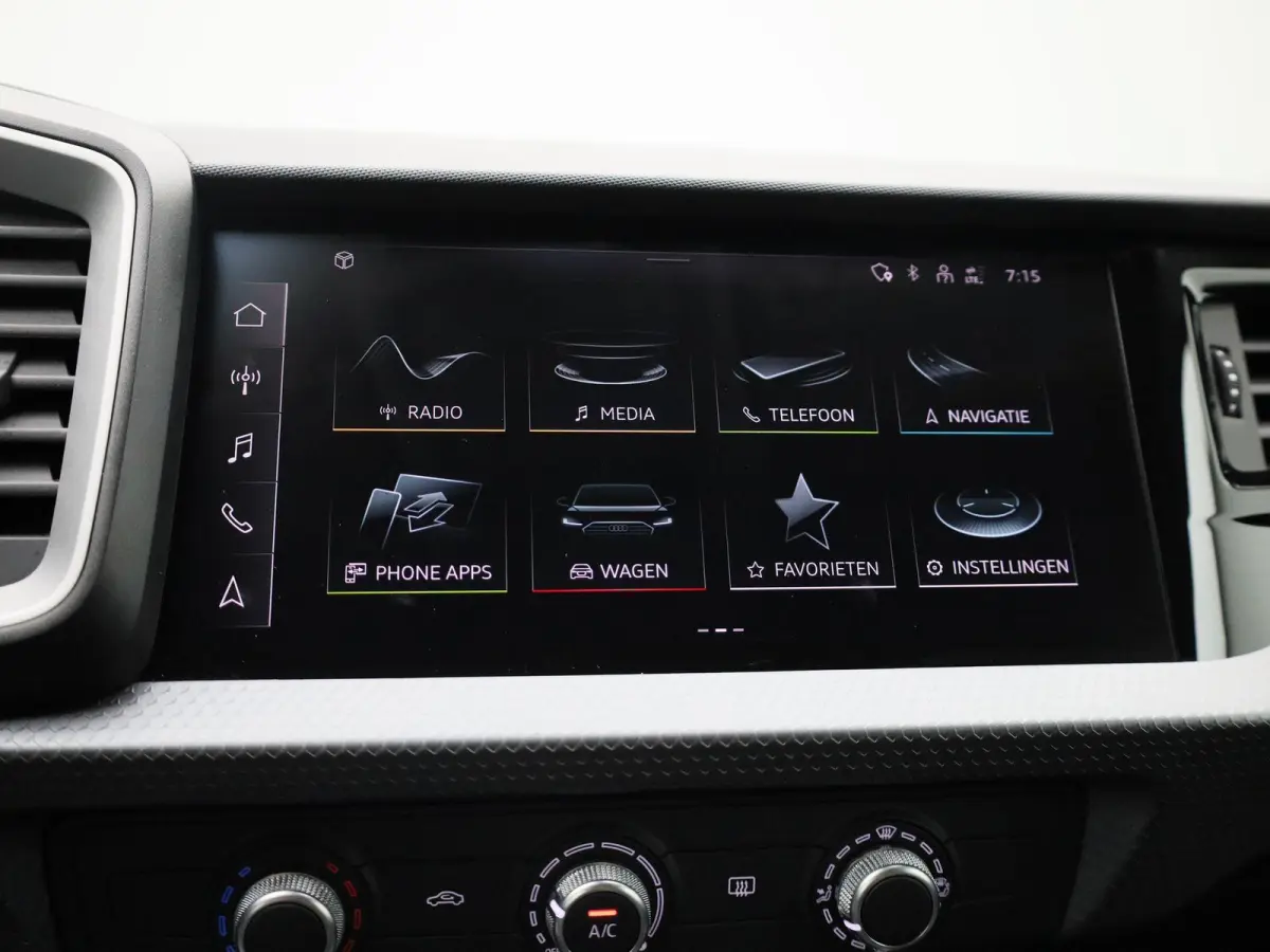 30 TFSI Advanced edition | Parkeer sensoren | Virtual cockpit | DAB | LMV | Airco | Apple carplay