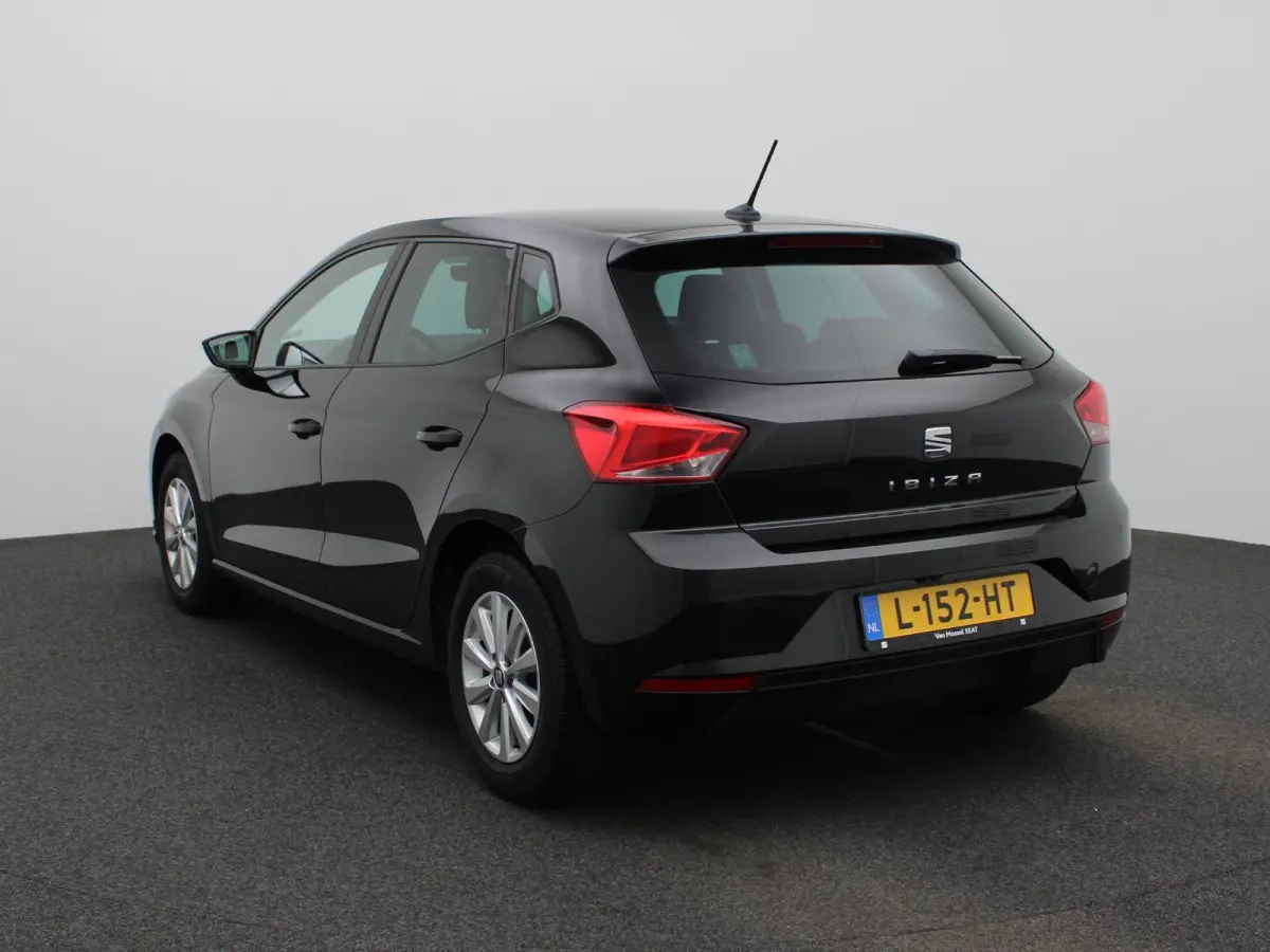 1.0 TSI Style Business Intense | Navigatie | Climate control | Parkeer sensoren | LMV | Camera | Cruise control | Apple Carplay | DAB