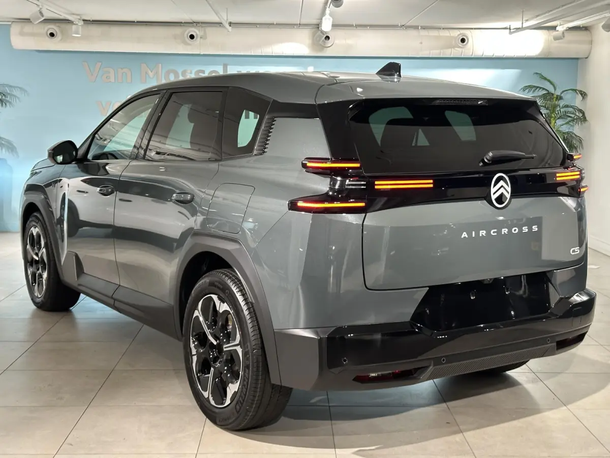 1.6 Plug-In Hybrid 225 Max | VOORRAAD | €2500,- INRUIL/VOORRAAD VOORDEEL | 360 | APPLE CARPLAY/ ANDROID AUTO