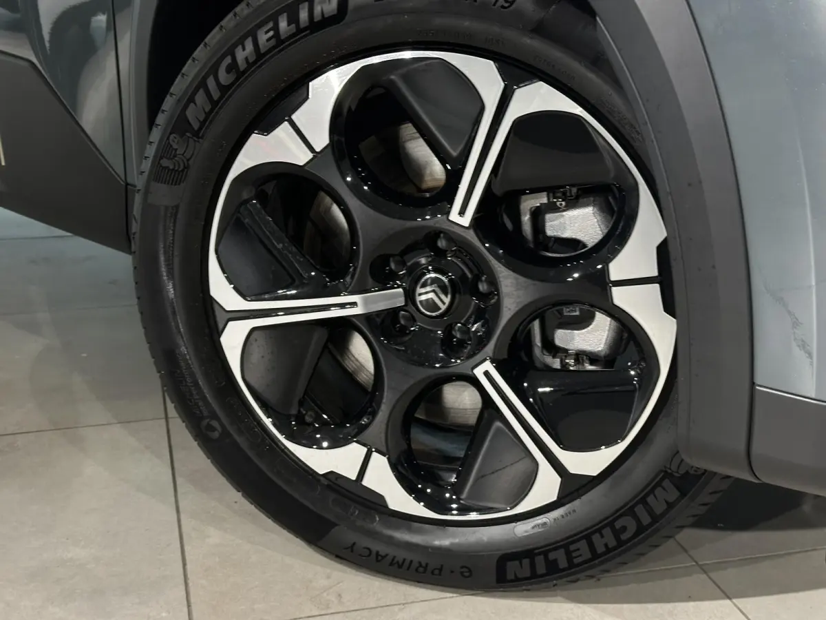 1.6 Plug-In Hybrid 225 Max | VOORRAAD | €2500,- INRUIL/VOORRAAD VOORDEEL | 360 | APPLE CARPLAY/ ANDROID AUTO