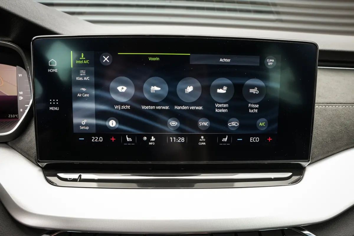 1.4 TSI IV First Edition | ACC | CarPlay | Clima | Navi | Standkachel | Head-up | Metallic |