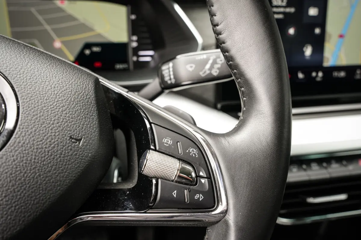 1.4 TSI IV First Edition | ACC | CarPlay | Clima | Navi | Standkachel | Head-up | Metallic |