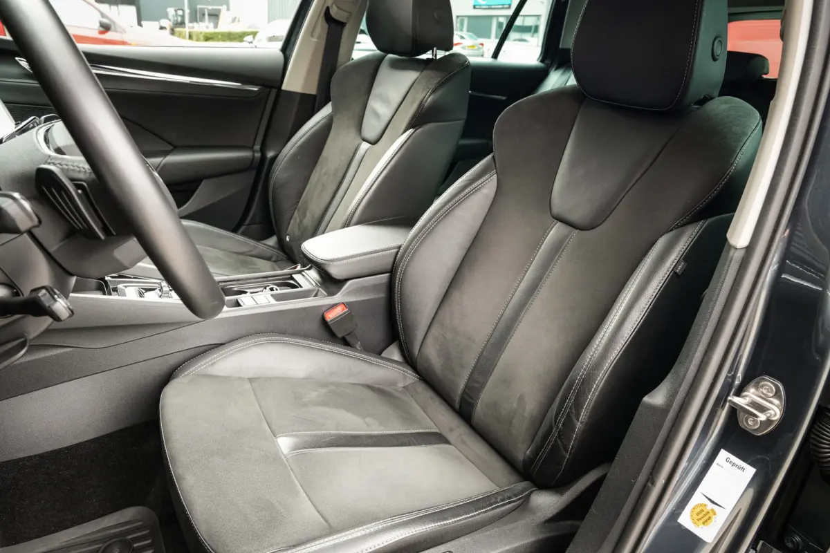 1.4 TSI IV First Edition | ACC | CarPlay | Clima | Navi | Standkachel | Head-up | Metallic |