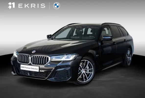 530e Toruing | M Sportpakket | Comfort Access | Driving Assistant Professional | Head Up Display | Panoramadak | Achteruitrijcamera | 18 inch