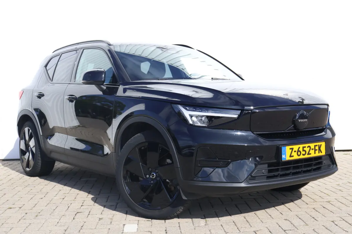 Single Motor Extended Range Plus 82 kWh Black Edition | Tailord Wool | UNIEK! | 20'' | All-Season