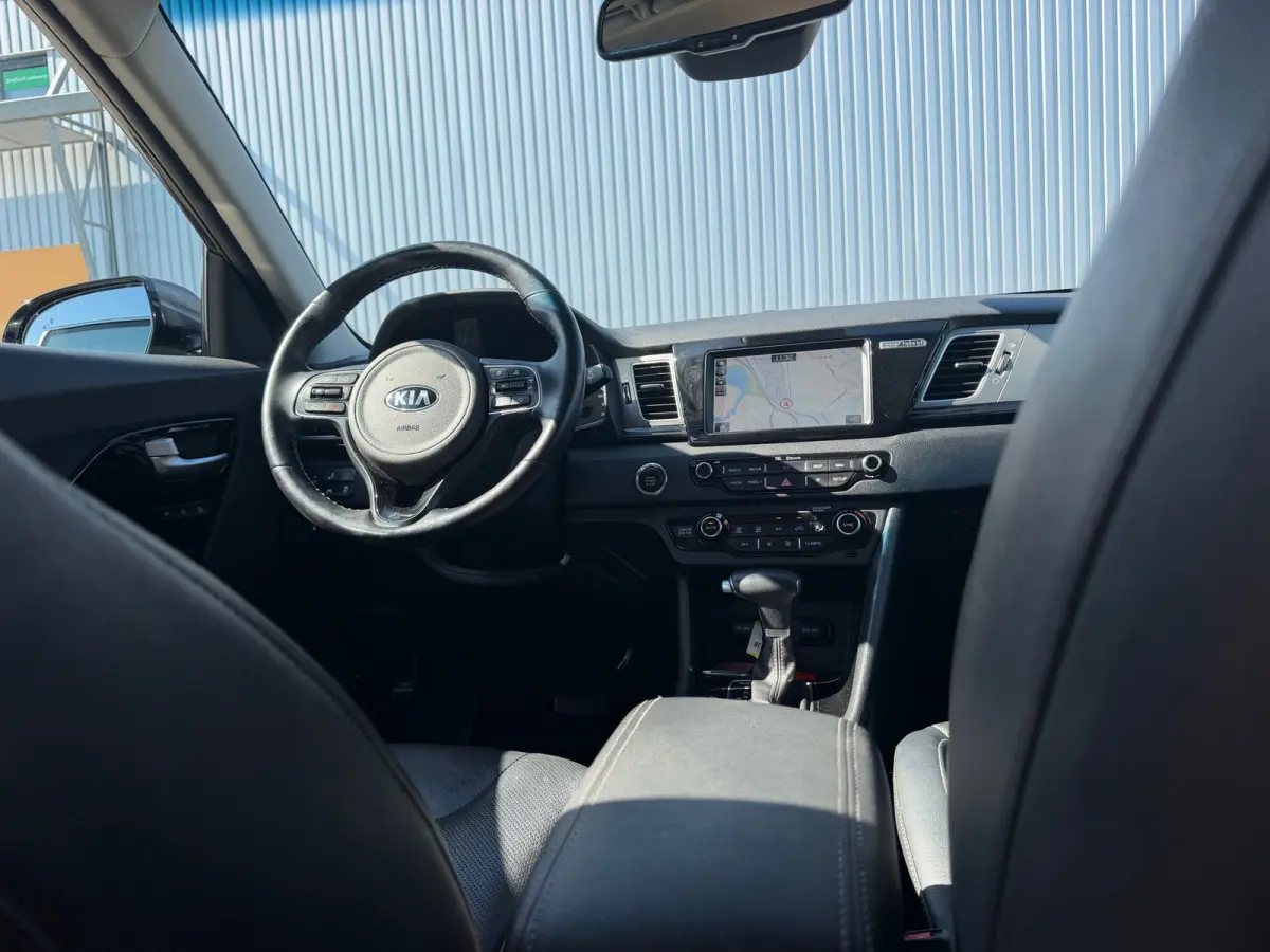 1.6 GDi Hybrid ExecutiveLine - Platinum Graphite - Android/Camera/Leder