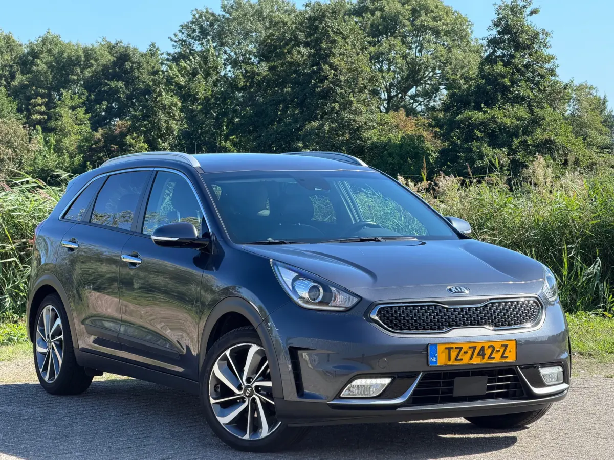 1.6 GDi Hybrid ExecutiveLine - Platinum Graphite - Android/Camera/Leder