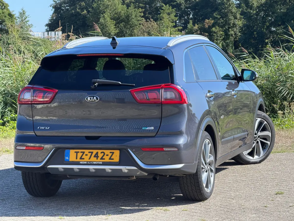 1.6 GDi Hybrid ExecutiveLine - Platinum Graphite - Android/Camera/Leder