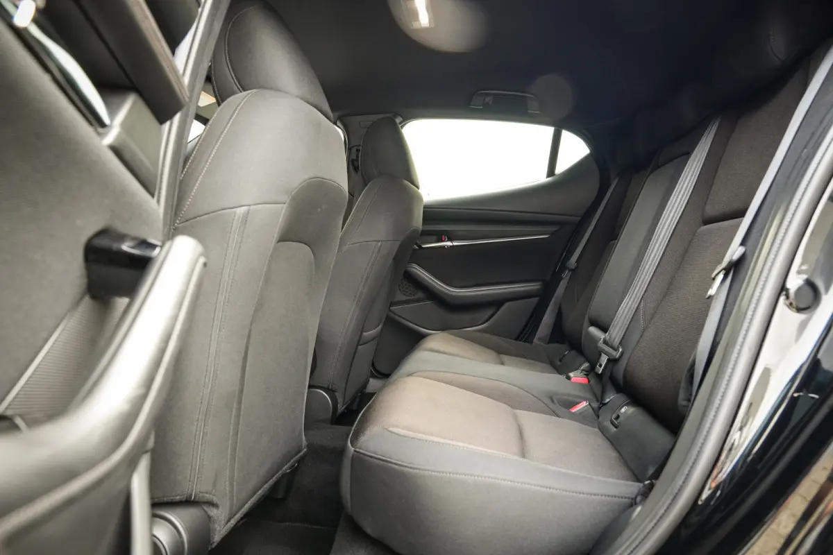 2.0 e-SkyActiv-G M Hybrid 122 Luxury | Bose | ACC | Clima | Camera | Navi | Metallic | Stoelverw. |