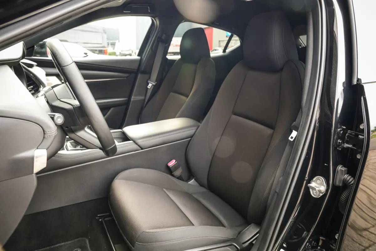 2.0 e-SkyActiv-G M Hybrid 122 Luxury | Bose | ACC | Clima | Camera | Navi | Metallic | Stoelverw. |