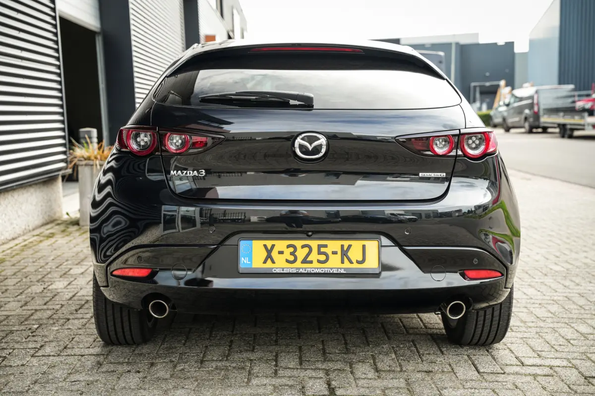2.0 e-SkyActiv-G M Hybrid 122 Luxury | Bose | ACC | Clima | Camera | Navi | Metallic | Stoelverw. |
