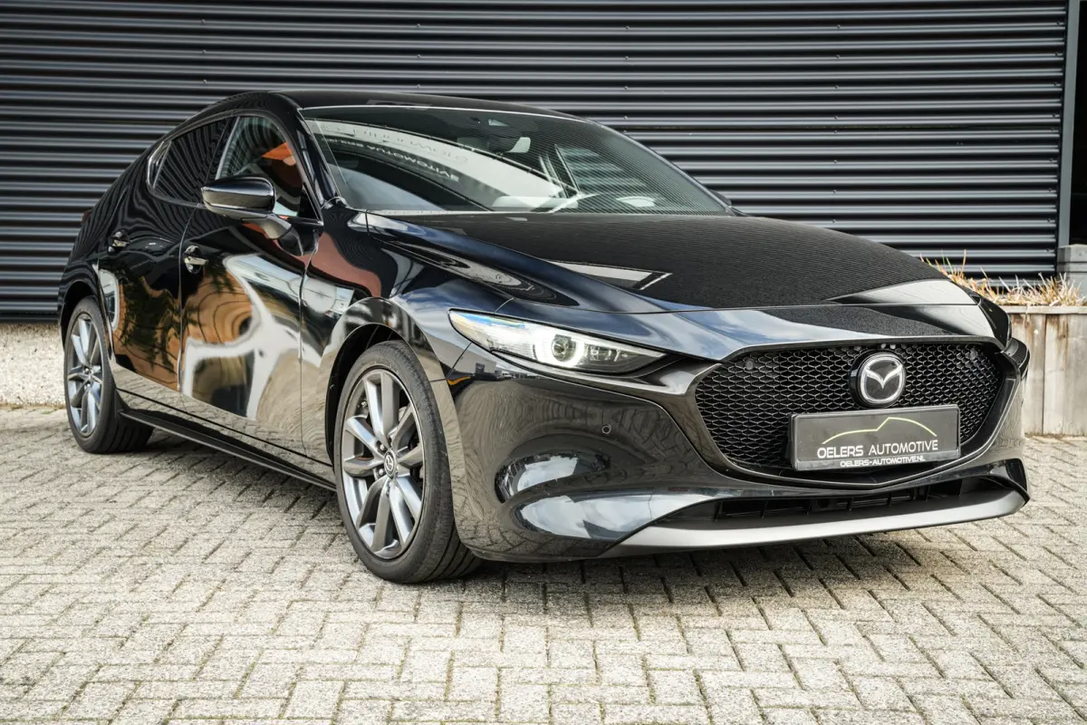2.0 e-SkyActiv-G M Hybrid 122 Luxury | Bose | ACC | Clima | Camera | Navi | Metallic | Stoelverw. |