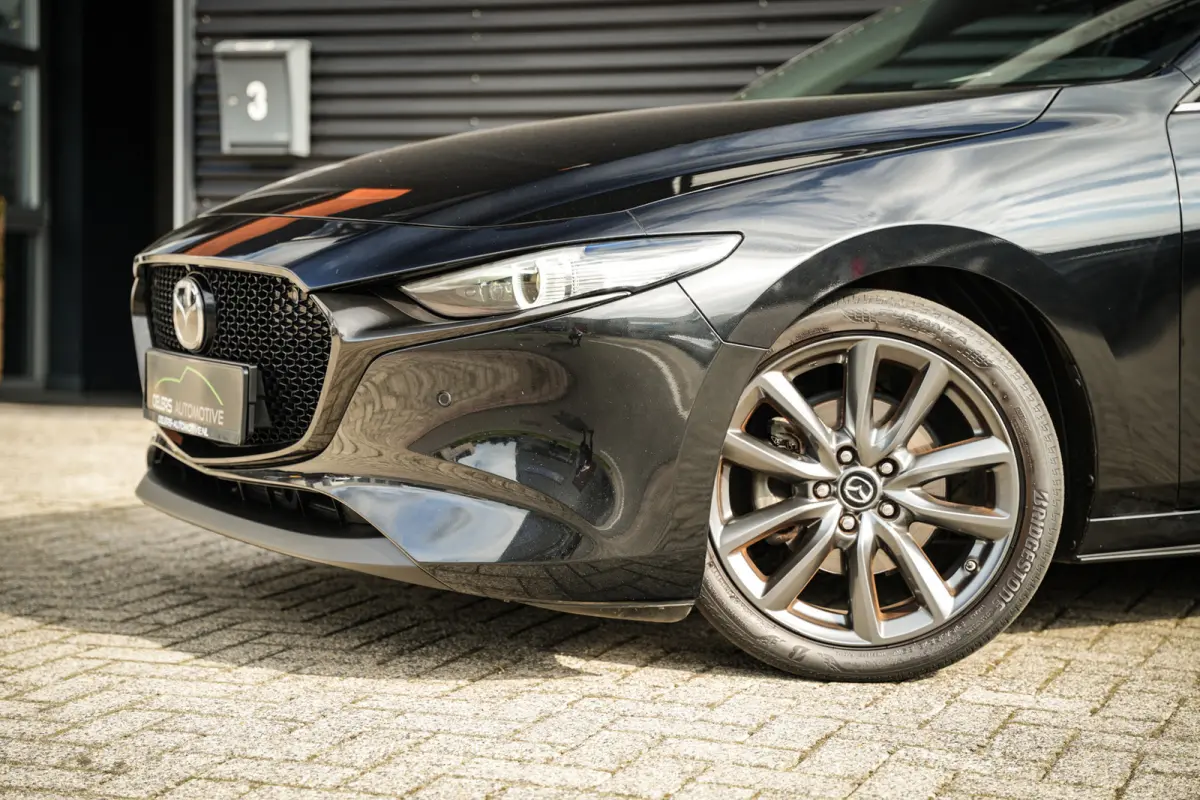 2.0 e-SkyActiv-G M Hybrid 122 Luxury | Bose | ACC | Clima | Camera | Navi | Metallic | Stoelverw. |