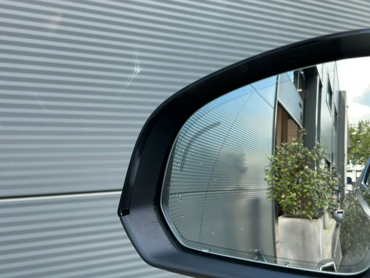 2.0 B4 Plus Dark | Harman/Kardon | Trekhaak | Camera | Pilot Assist |