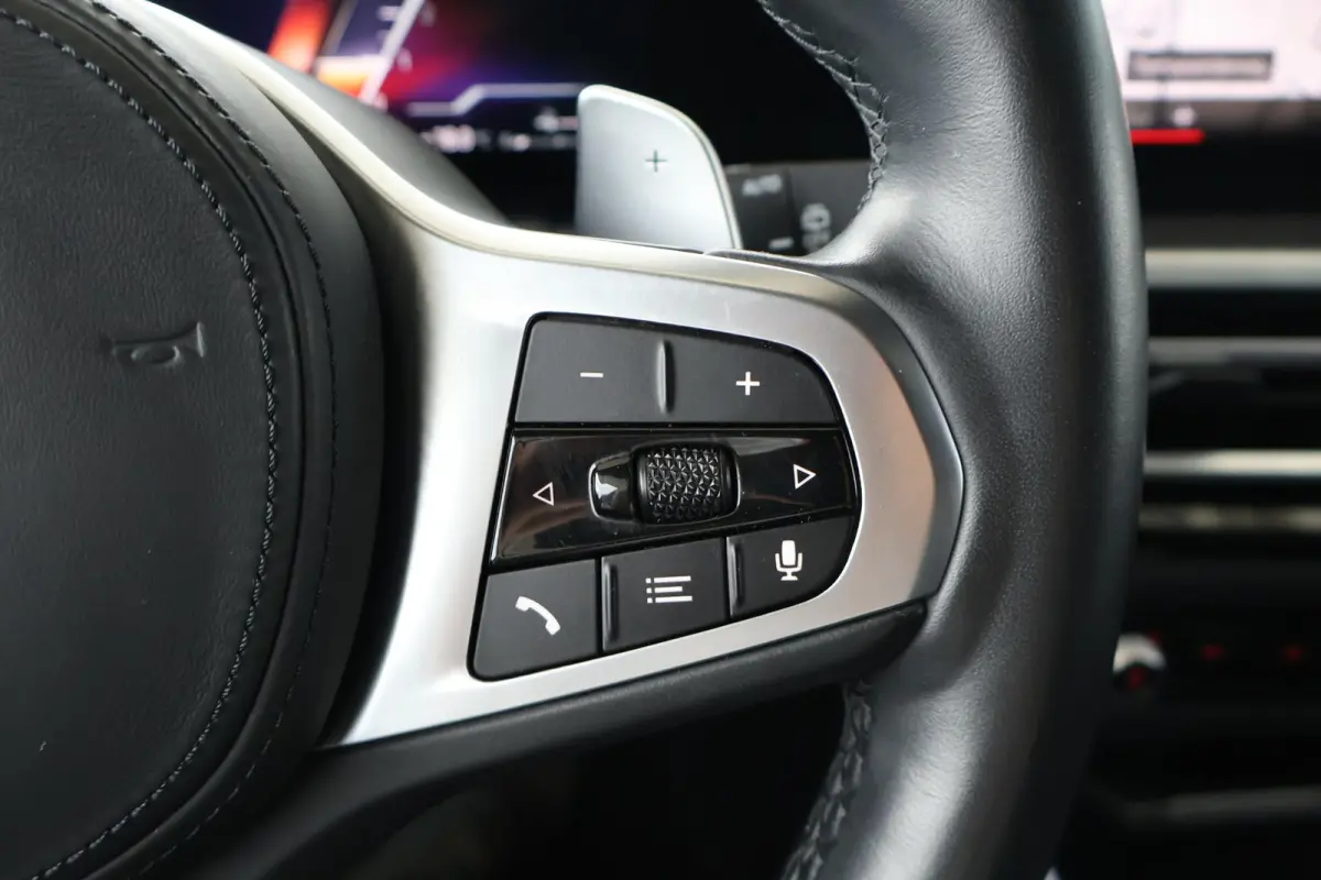 330e xDrive | M Sport | Harman Kardon | SOH 90,4% | Panorama Dak | Trekhaak