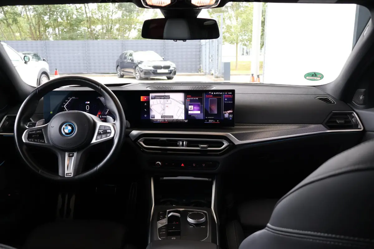 330e xDrive | M Sport | Harman Kardon | SOH 90,4% | Panorama Dak | Trekhaak