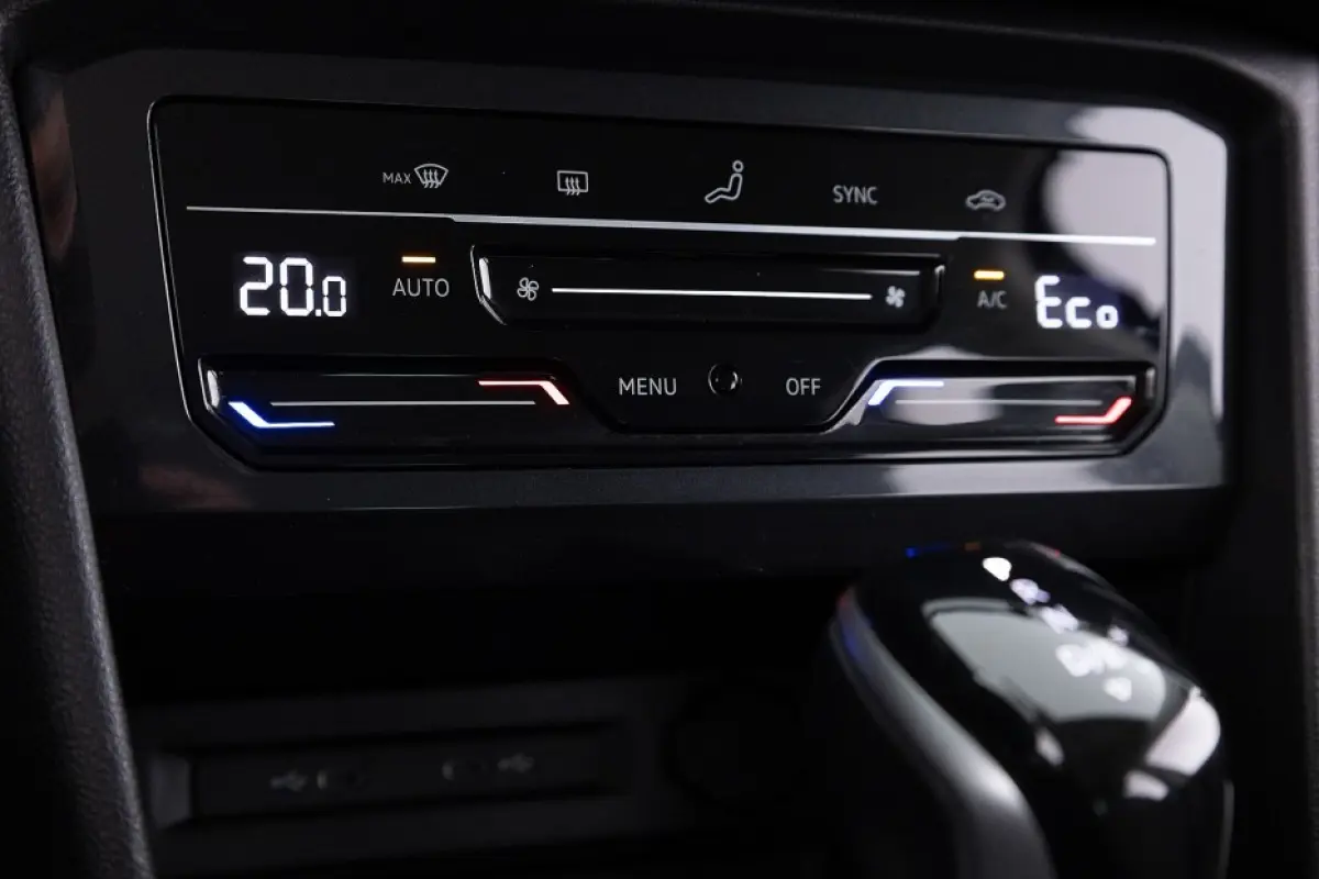 1.4 TSI eHybrid Life Business | NAVI | CAMERA | PHEV