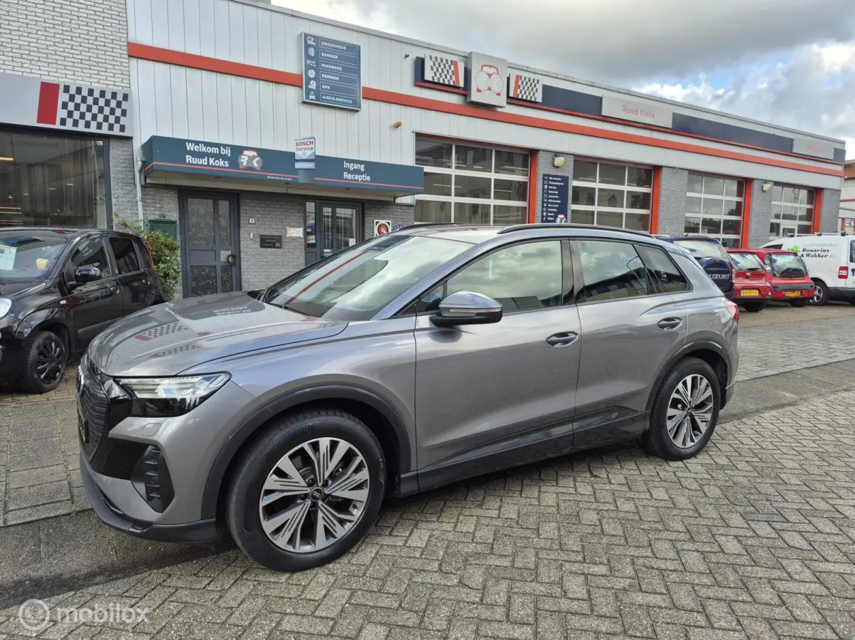 35 LAUNCH EDITION ADVANCED 55 kWh • 1E EIGENAAR •