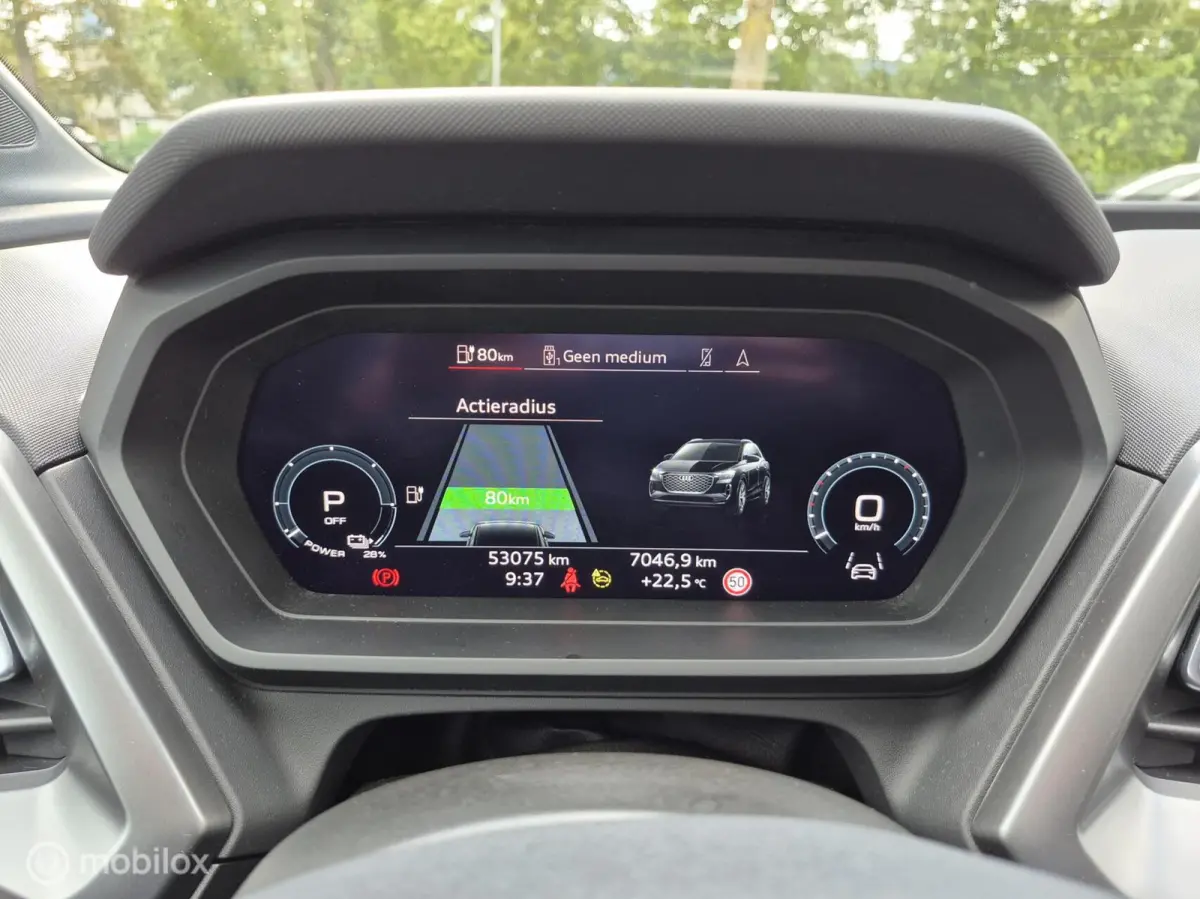 35 LAUNCH EDITION ADVANCED 55 kWh • 1E EIGENAAR •