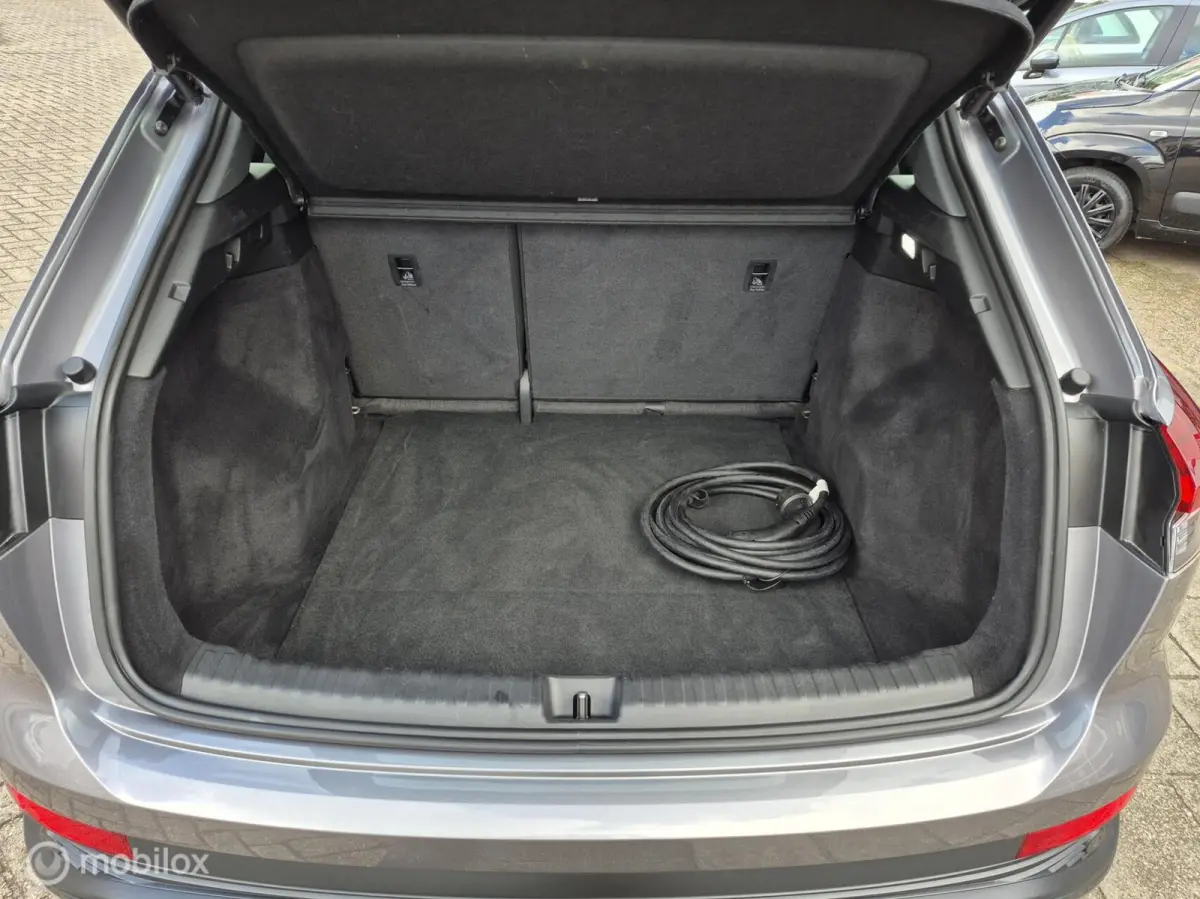 35 LAUNCH EDITION ADVANCED 55 kWh • 1E EIGENAAR •