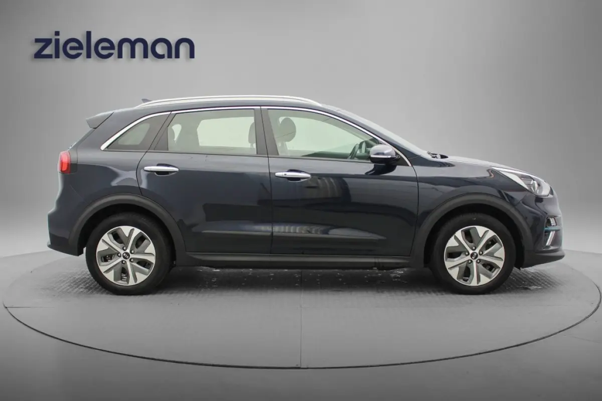 E-Niro DynamicLine 64 kWh - Carplay, Stoelverw. Trekhaak, SOH 99%
