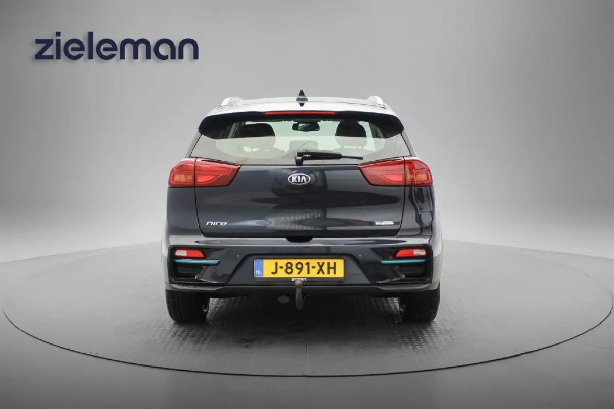 E-Niro DynamicLine 64 kWh - Carplay, Stoelverw. Trekhaak, SOH 99%