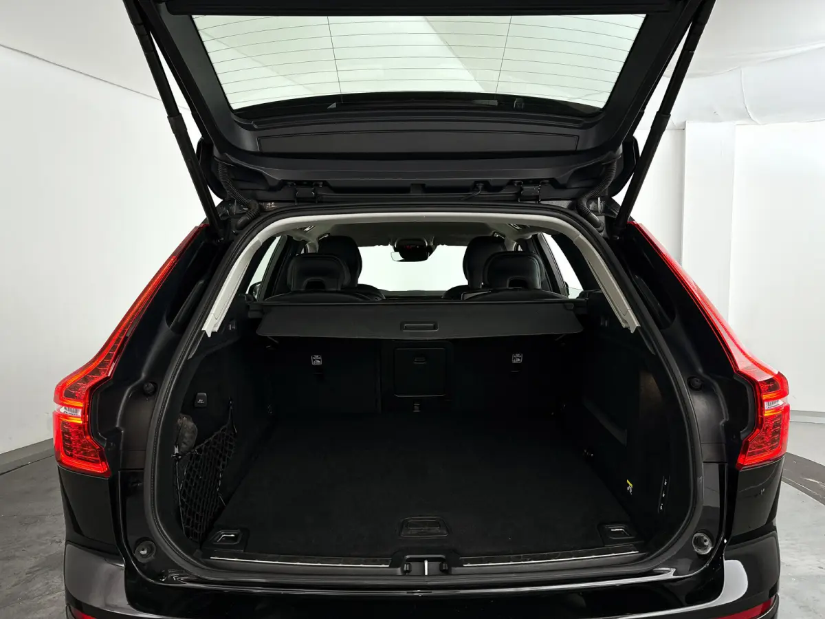 T5 Momentum | Parkeercamera | Stoelverwarming | Leder | Trekhaak