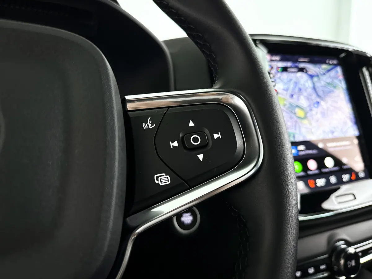 B4 Plus Dark | Parkeercamera | Harman Kardon | Stoel- en stuurverwarming | Trekhaak