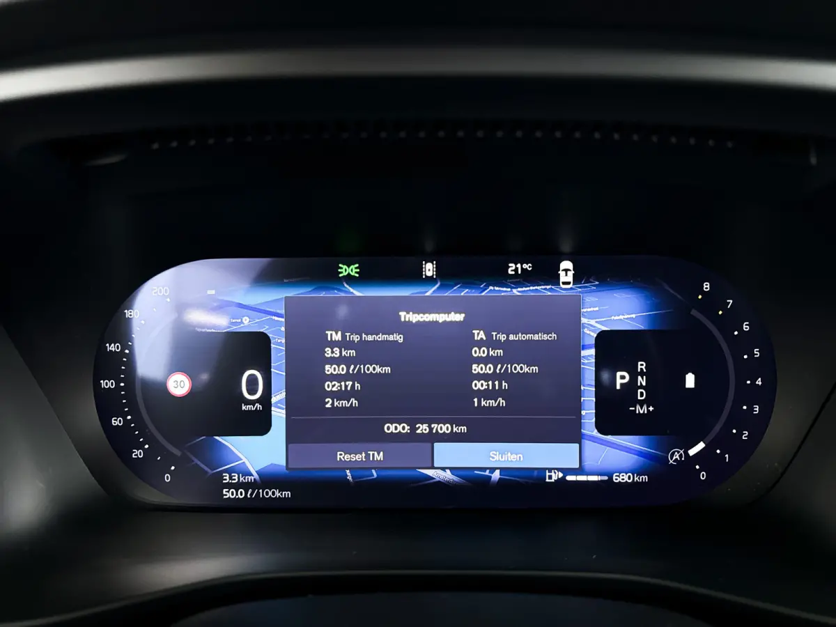 B4 Plus Dark | Parkeercamera | Harman Kardon | Stoel- en stuurverwarming | Trekhaak