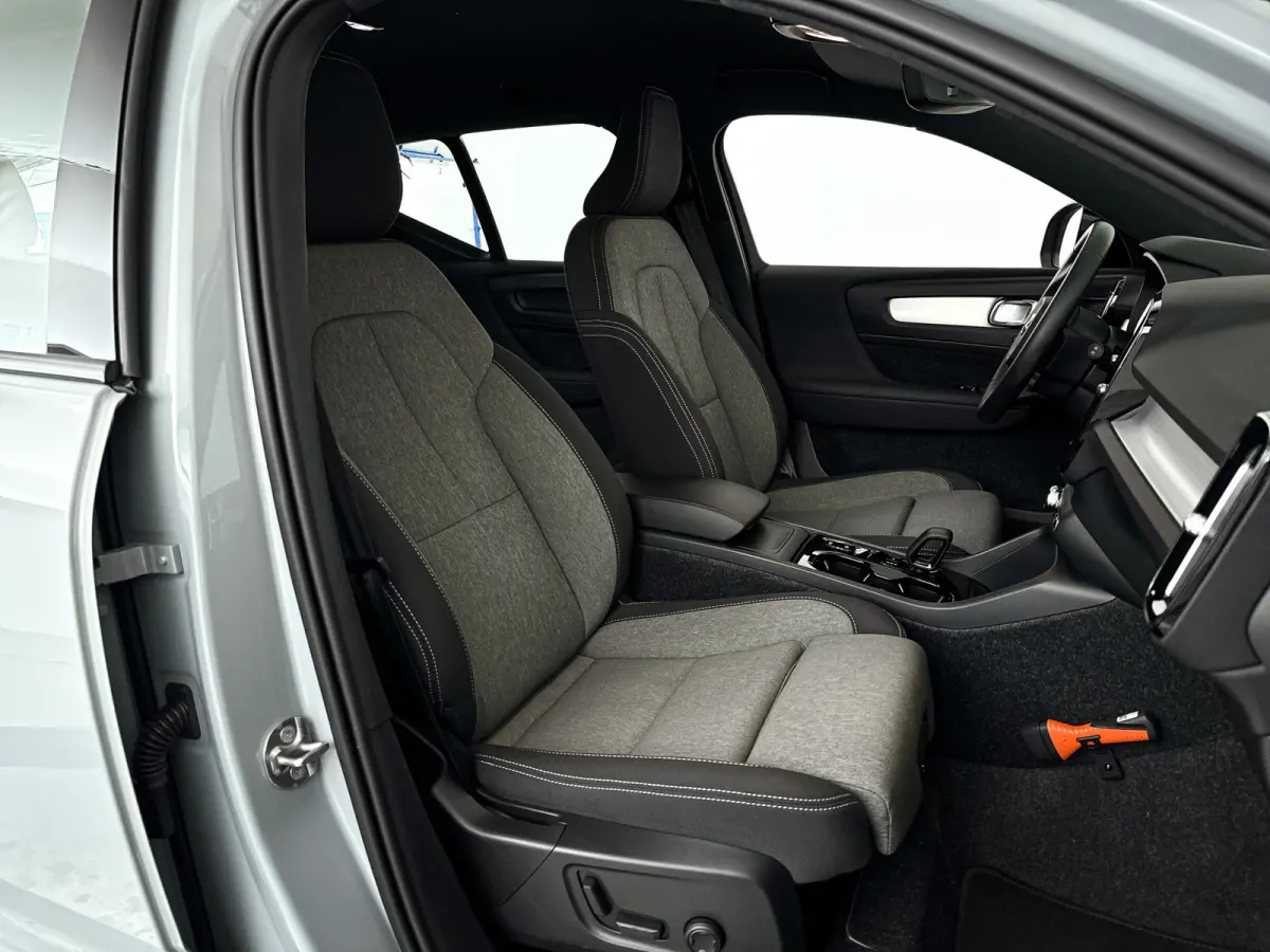 B4 Plus Dark | Parkeercamera | Harman Kardon | Stoel- en stuurverwarming | Trekhaak