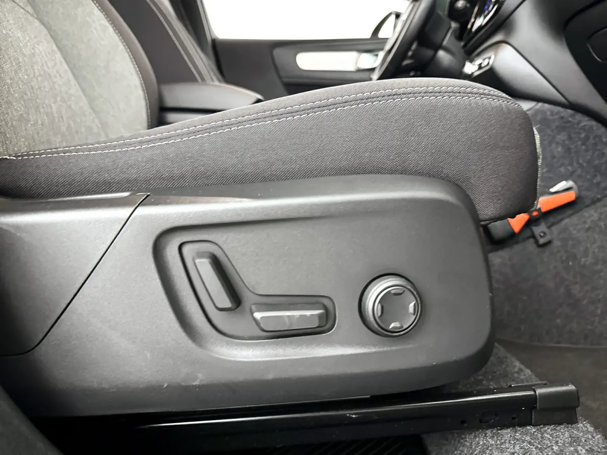B4 Plus Dark | Parkeercamera | Harman Kardon | Stoel- en stuurverwarming | Trekhaak