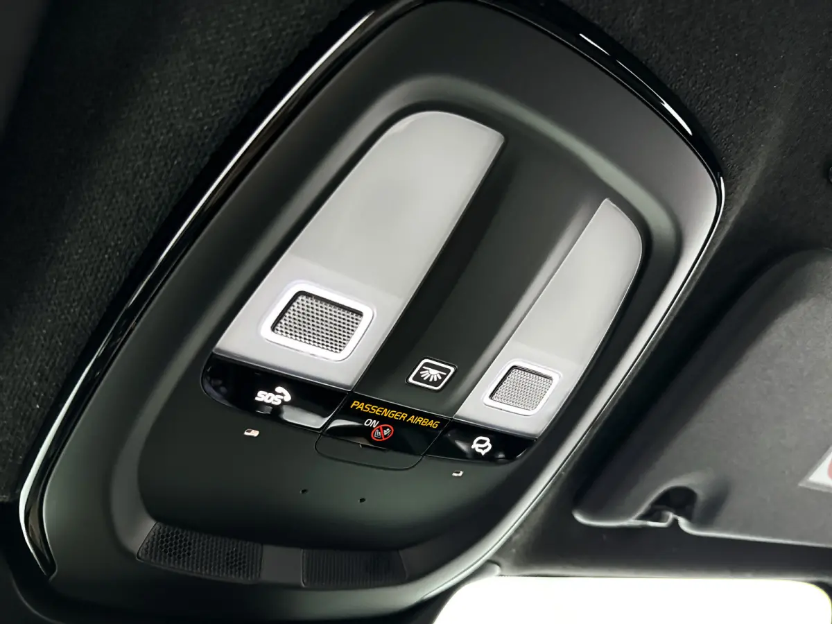 B4 Plus Dark | Parkeercamera | Harman Kardon | Stoel- en stuurverwarming | Trekhaak