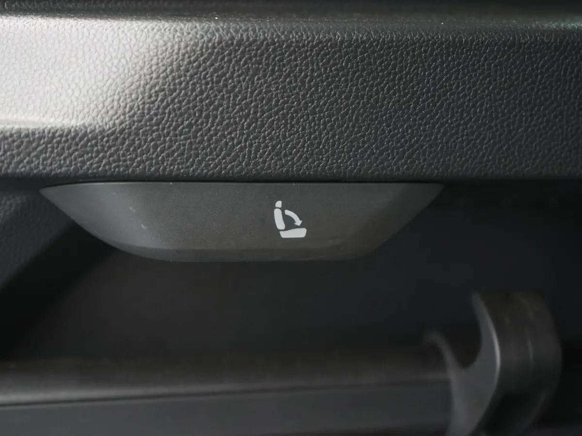 1.5 TSI ACT Business Edition | AUTOMATISCHE AIRCO | APPLE/ANDROID CARPLAY | LED VERLICHTING | ADAPTIEF CRUISE CONTROL | 12 MAANDEN BOVAG GARANTIE