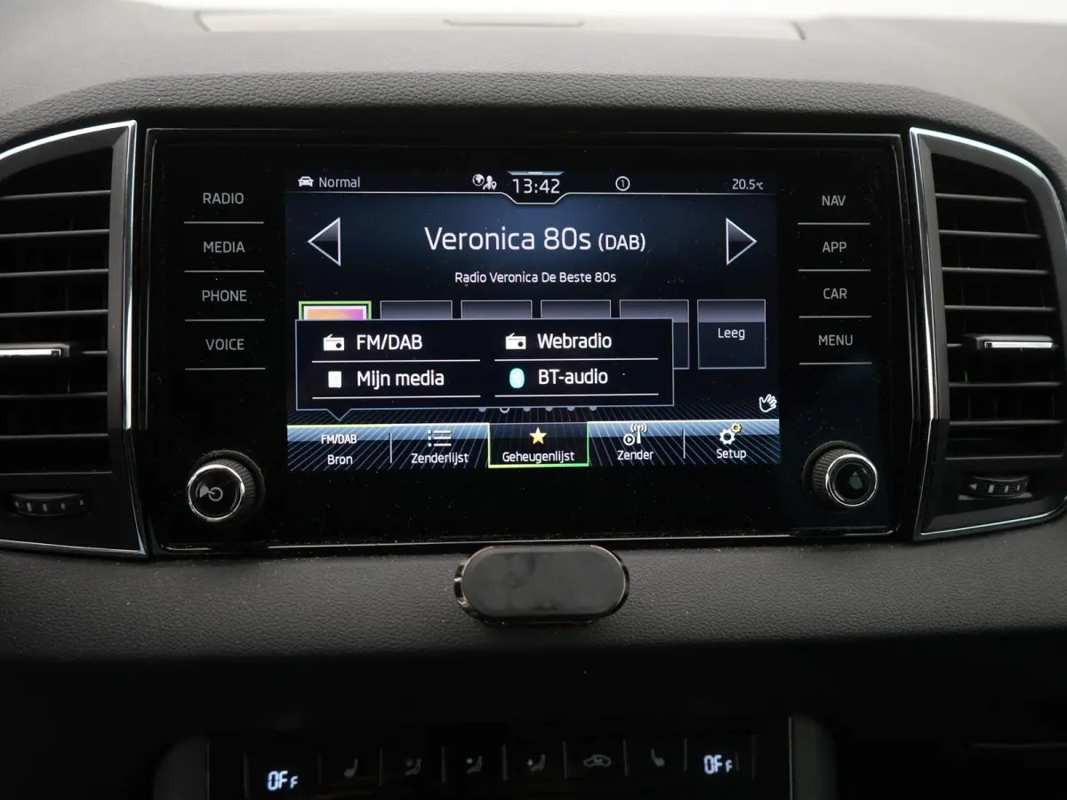 1.5 TSI ACT Business Edition | AUTOMATISCHE AIRCO | APPLE/ANDROID CARPLAY | LED VERLICHTING | ADAPTIEF CRUISE CONTROL | 12 MAANDEN BOVAG GARANTIE