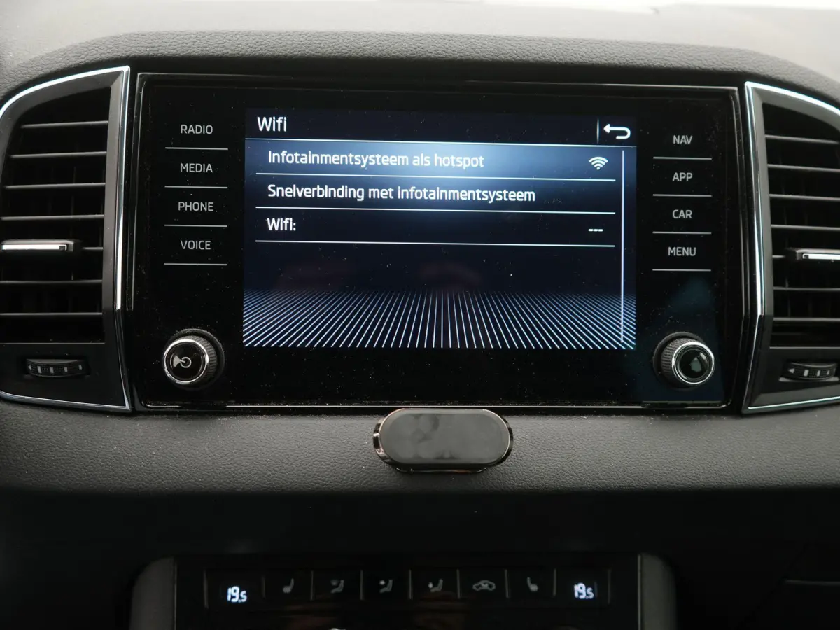 1.5 TSI ACT Business Edition | AUTOMATISCHE AIRCO | APPLE/ANDROID CARPLAY | LED VERLICHTING | ADAPTIEF CRUISE CONTROL | 12 MAANDEN BOVAG GARANTIE