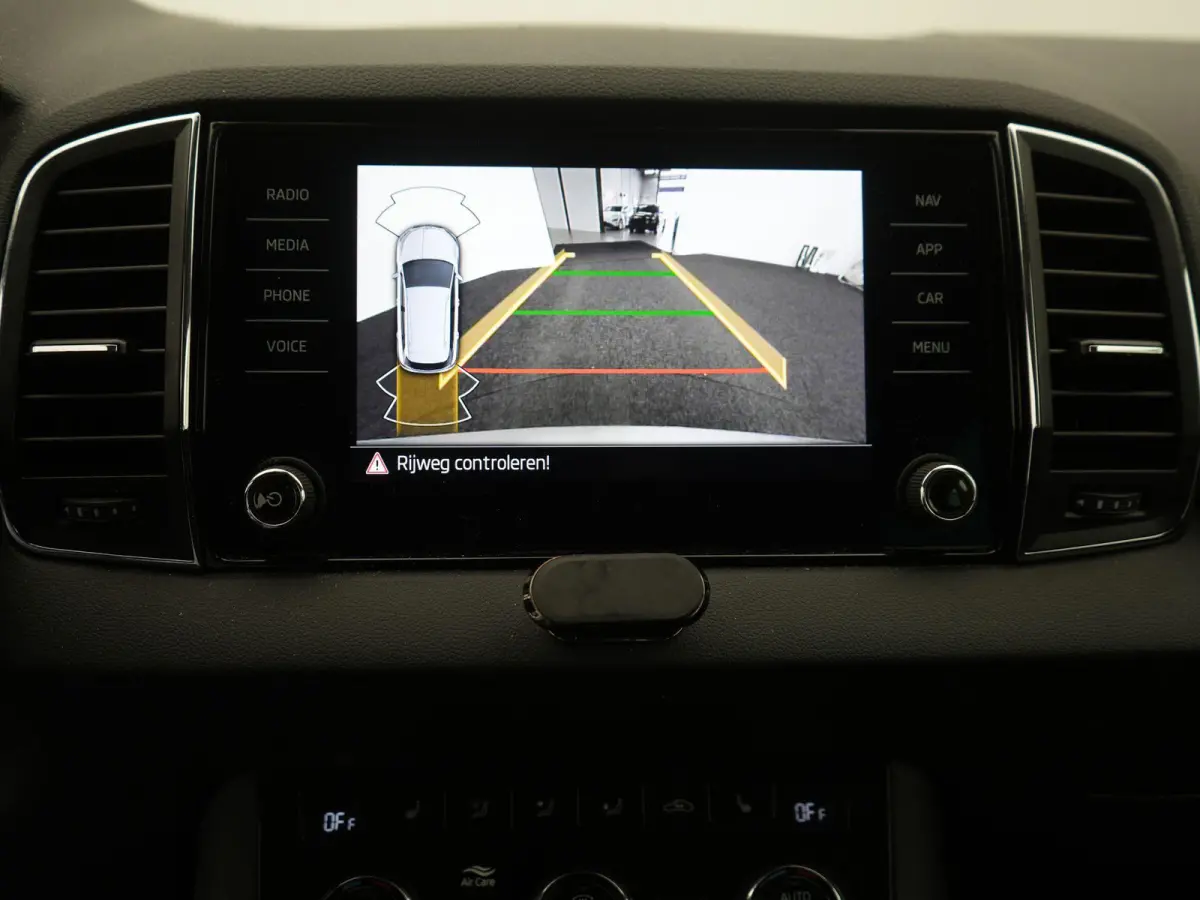 1.5 TSI ACT Business Edition | AUTOMATISCHE AIRCO | APPLE/ANDROID CARPLAY | LED VERLICHTING | ADAPTIEF CRUISE CONTROL | 12 MAANDEN BOVAG GARANTIE