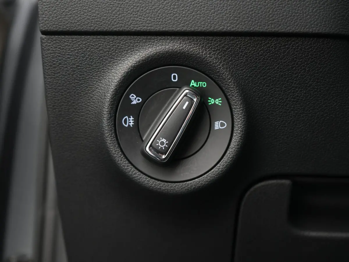 1.5 TSI ACT Business Edition | AUTOMATISCHE AIRCO | APPLE/ANDROID CARPLAY | LED VERLICHTING | ADAPTIEF CRUISE CONTROL | 12 MAANDEN BOVAG GARANTIE