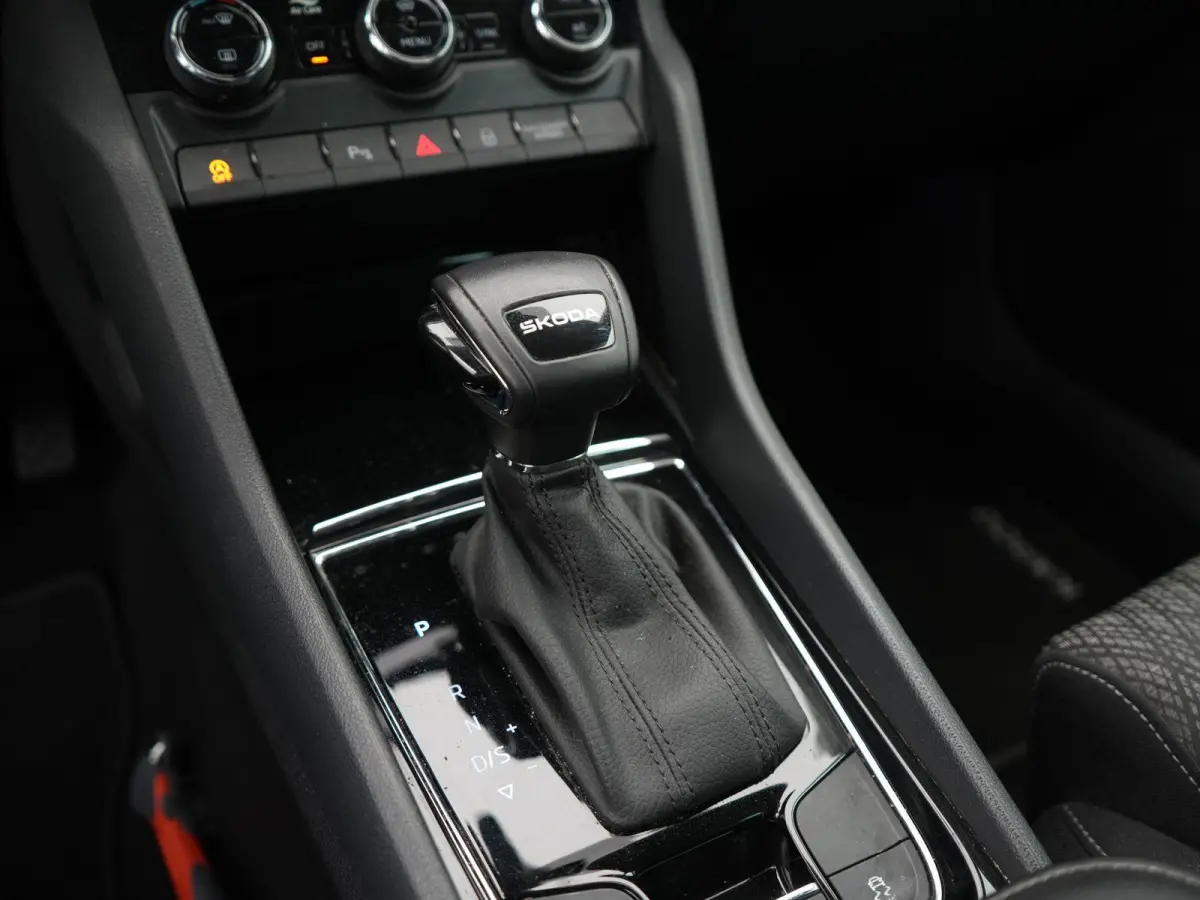 1.5 TSI ACT Business Edition | AUTOMATISCHE AIRCO | APPLE/ANDROID CARPLAY | LED VERLICHTING | ADAPTIEF CRUISE CONTROL | 12 MAANDEN BOVAG GARANTIE