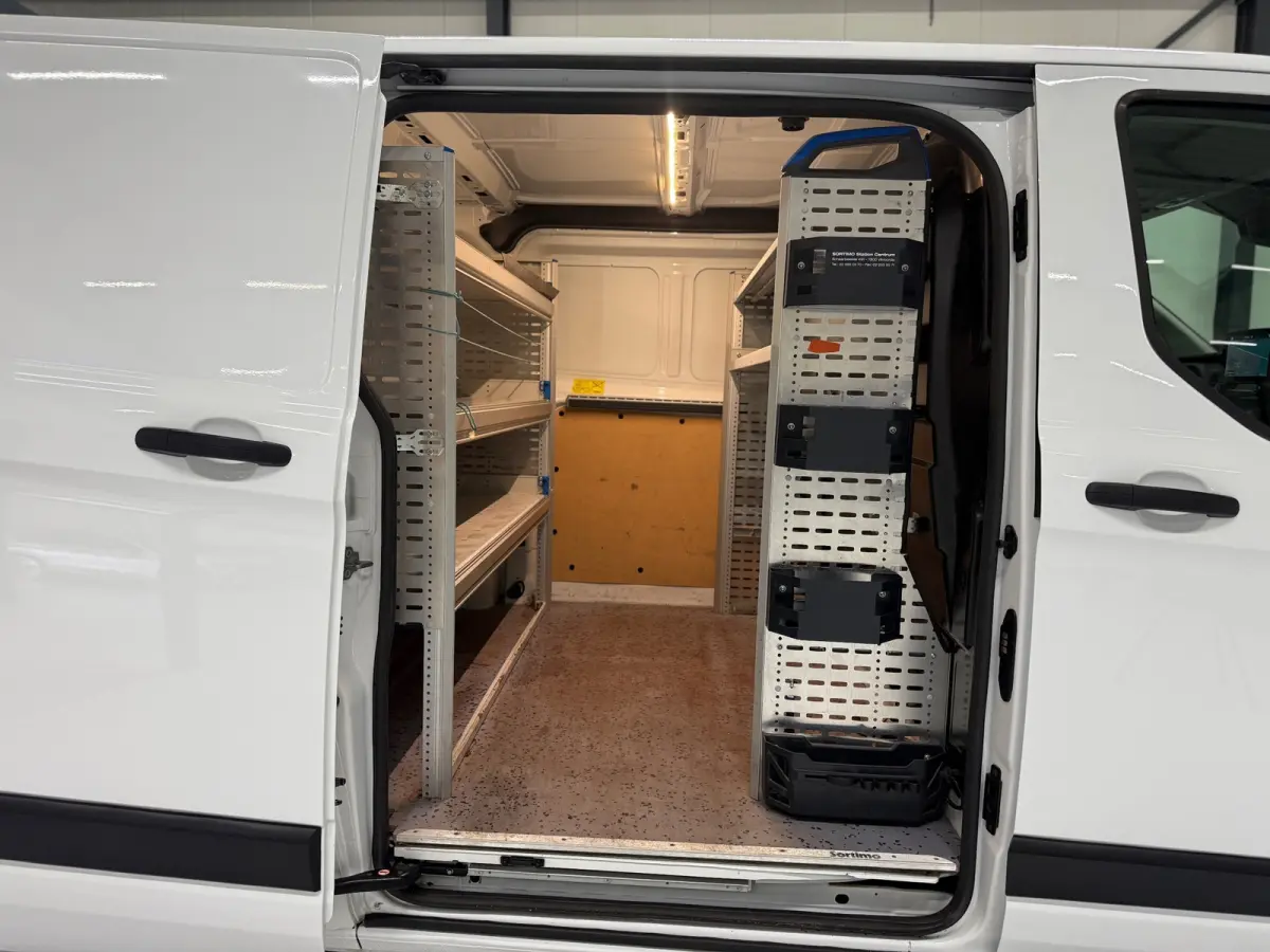 340 2.0 TDCI 130pk Automaat L2H1 Lang | Navi | ACC | Stoelverw. | Parkeersensoren | 1e Eigenaar