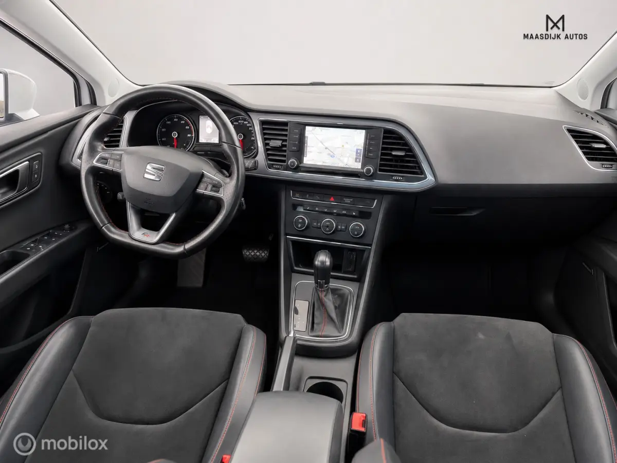 1.8 TSI FR PANO PDC CAMERA CARPLAY SEAT SOUND
