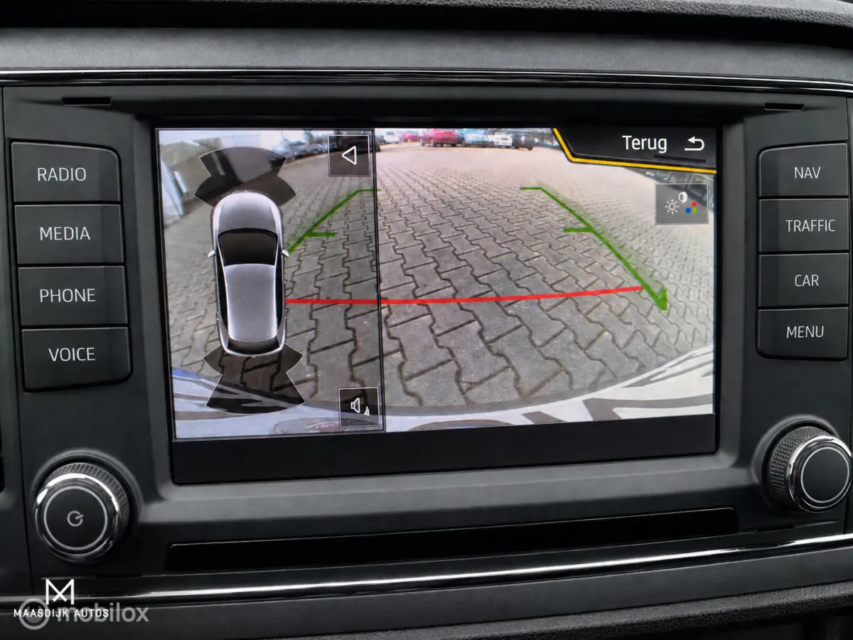 1.8 TSI FR PANO PDC CAMERA CARPLAY SEAT SOUND